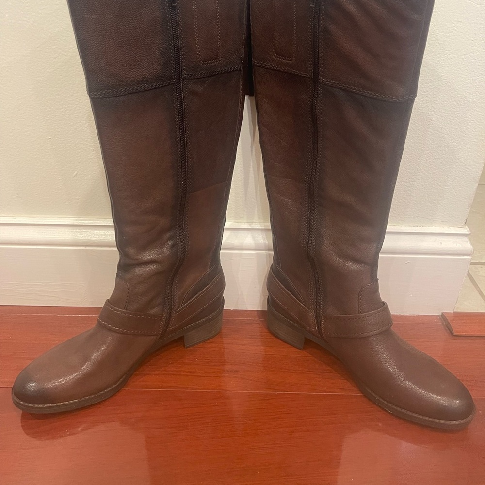 Naturalizer Boots - Picture 6 of 10